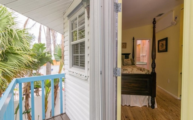 Blue Dolphin Inn - Flamingo Unit