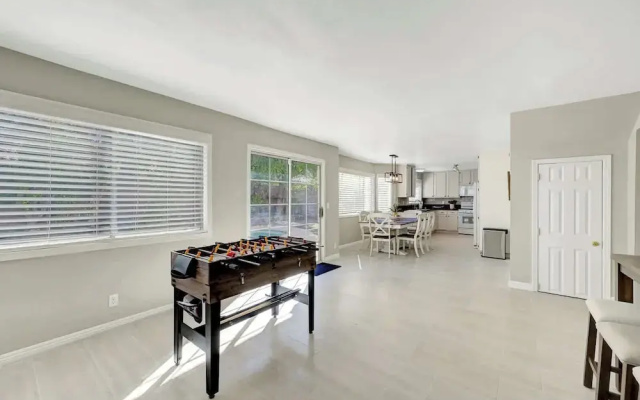 A- Zlv Home 2