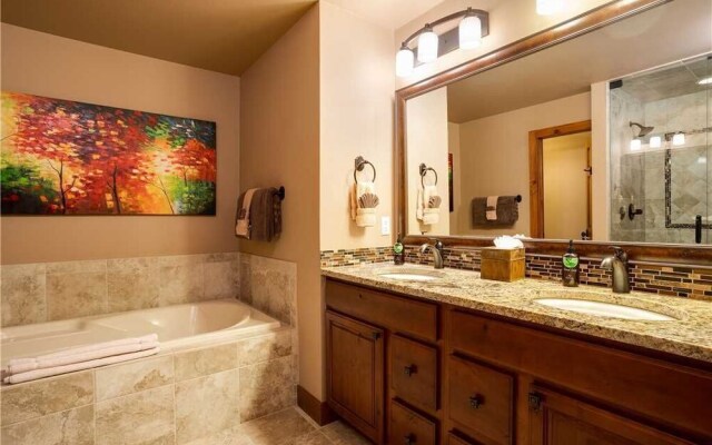 Churchill Lodge Grande