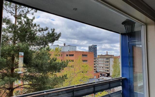 Large apartment with 4 bedrooms, central location