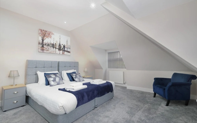 Crown Place 2 & 3 Bedroom Luxury Apts