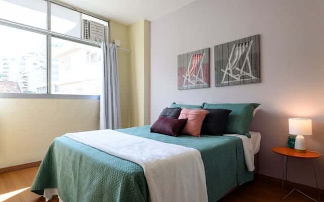 Apartment Near The Subway With 2 Balconies