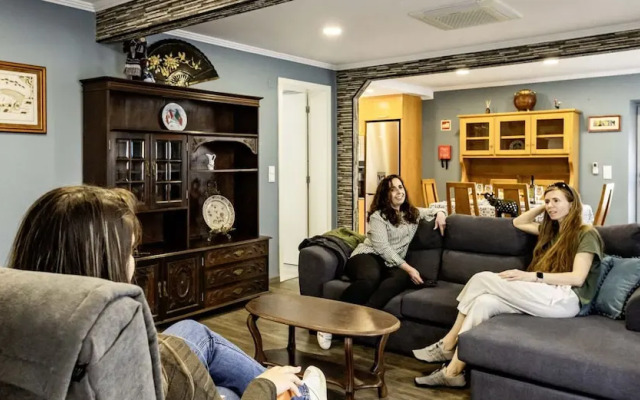 Sunset Pool House T2