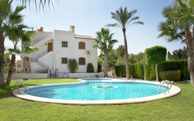 Beautiful Holiday Home Near Sea in Valencia