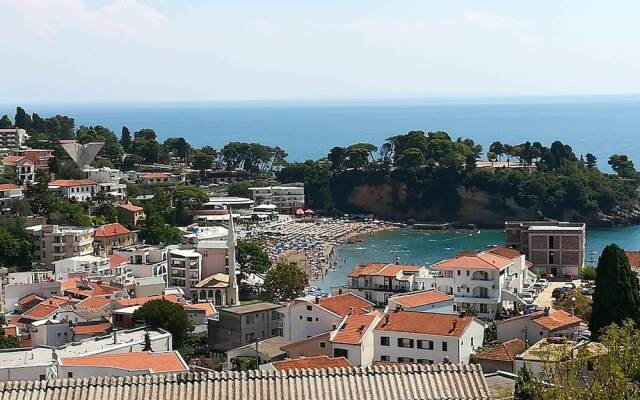 Studio in Ulcinj, With Wonderful sea View, Furnished Balcony and Wifi - 100 m From the Beach