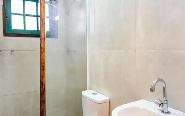 Bh31: Casa Com Piscina Em Frente À Praia Grande