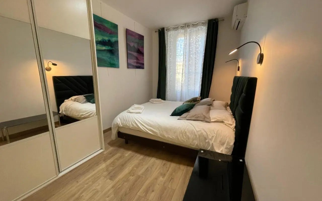 Spacious 3 BR flat Nice center - magnificent view-parking
