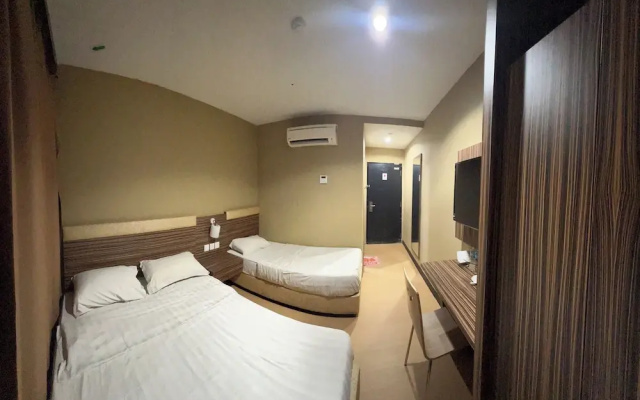 Havona Hotel -Permas Jaya -Self Check-In