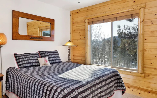 Cozy Lakeview Hideaway #2261