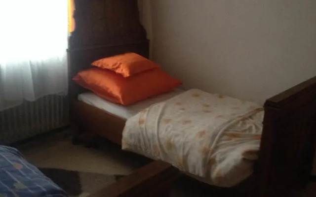 Room in a Forest Area in Debrecen