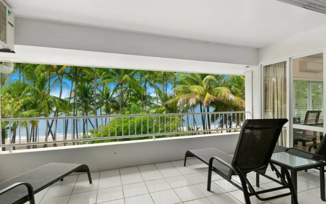 Beachfront Apt In Alamanda Beachfront Resort 25