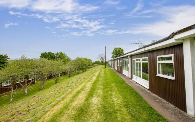 328 Norton Park, Dartmouth