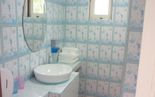 Maneemudjalin Resorts Farm Stay