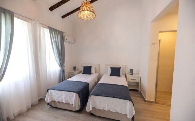 Villa Daisy 2 by Villamnet