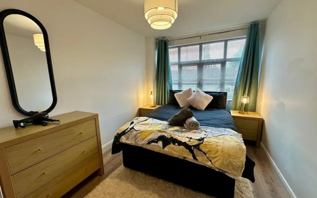 2br City Side Apartment