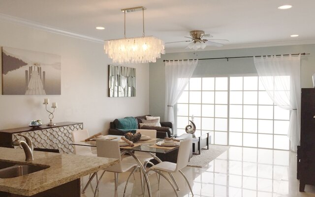 Luxury Condo at Venito