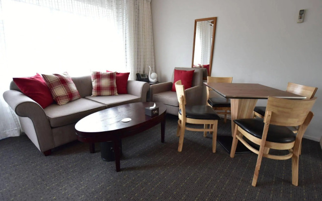 Anzac Court Motel