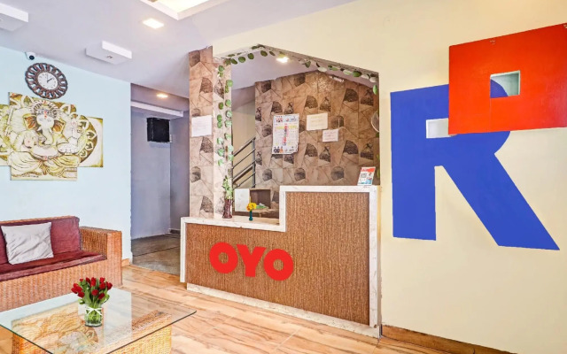 OYOFlagship 80467H Hotel R Square