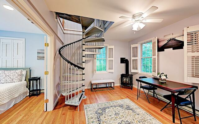 Quiet Family - 4 Br Home