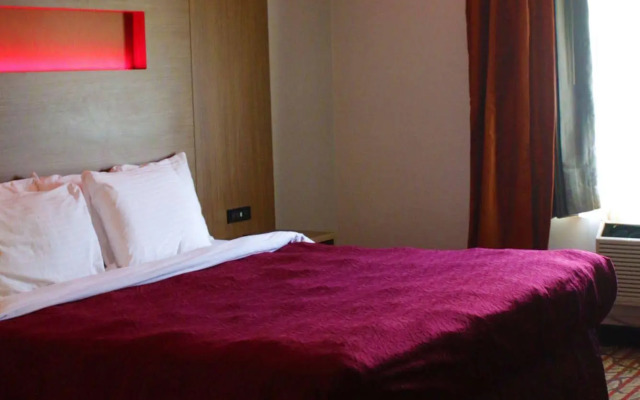 Kalika Hotel