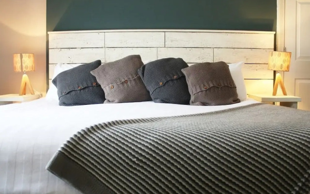 The Cliff House Hotel