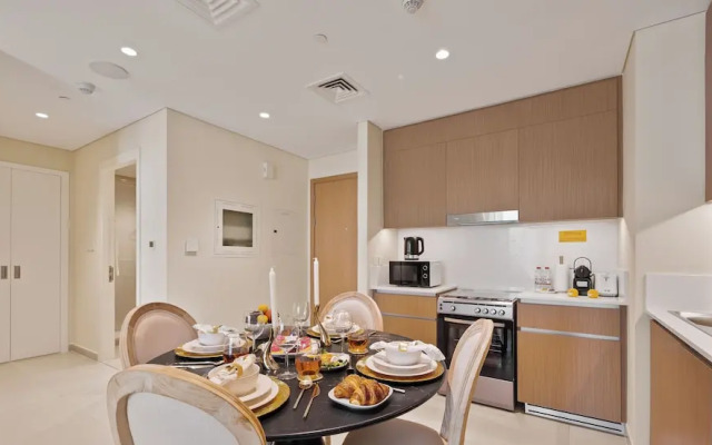 Pink Panther Soft Glam 1BR in Surf 2