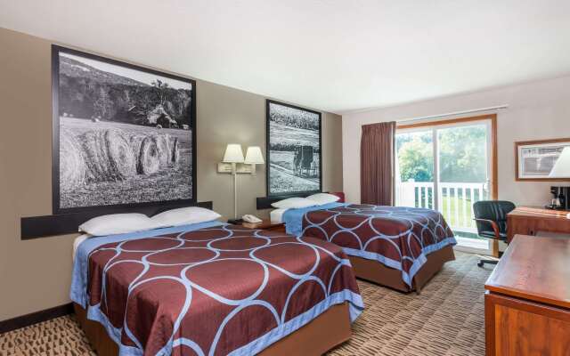 Super 8 by Wyndham Platteville