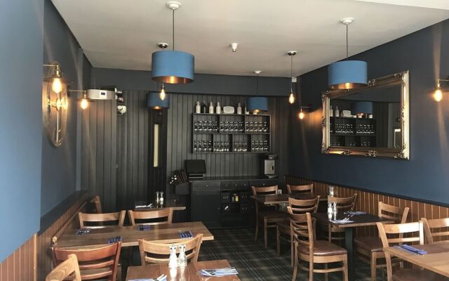 Aberdour Hotel & Stables Rooms