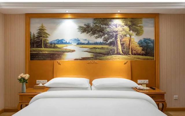 Vienna International Hotel (Hangzhou Xiaoshan Yaqian Subway Station)