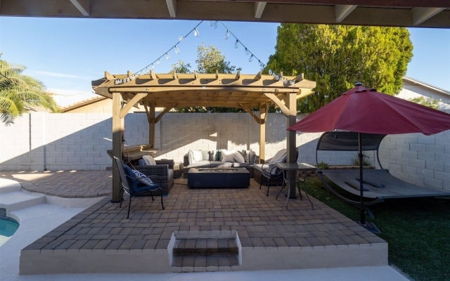 4046 Glendale