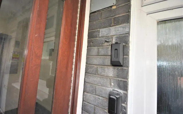 Beautiful Two Bedroom Flat in Brixton London