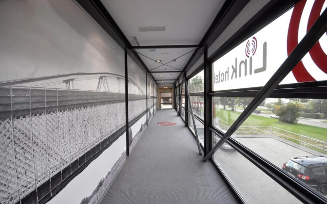 Hotel Link