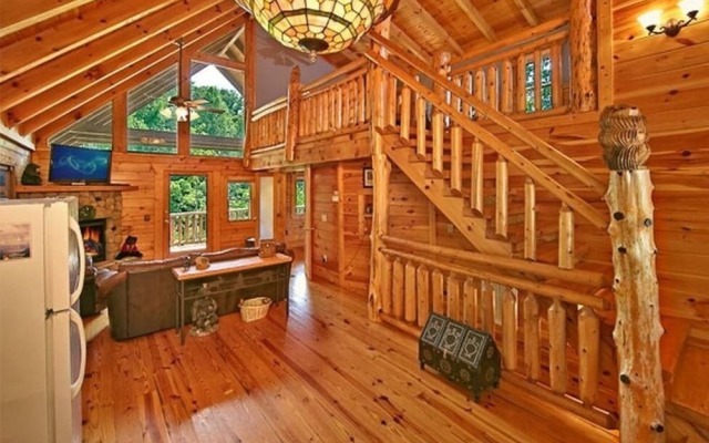 Hidden Treasures 3 Bedroom Cabin
