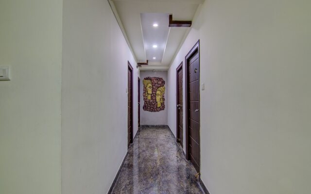 OYO 14044 Hotel Seacity Grand