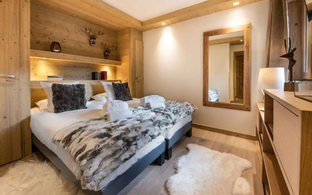 Mammoth Lodge by Alpine Resorts