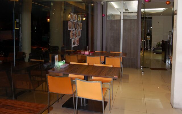 Jin Hotel
