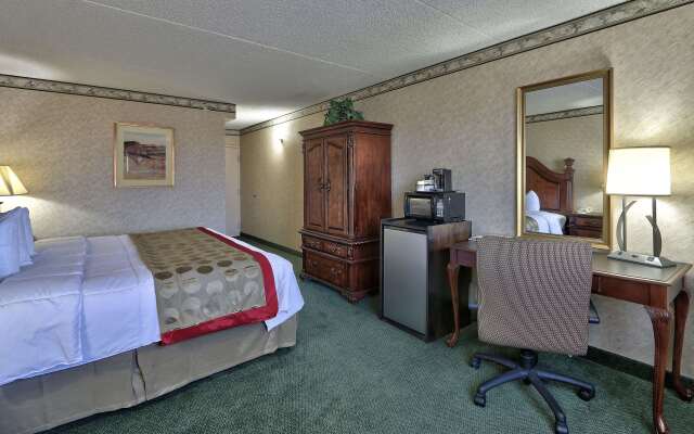 Ramada Plaza by Wyndham Albuquerque Midtown