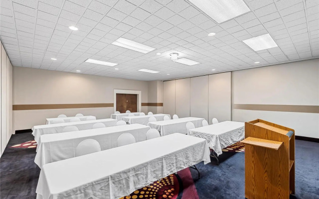 Suburban Studios Fort Dodge