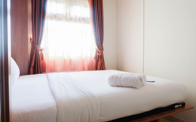 Fully Furnished and Comfortable 2BR Green Pramuka Apartment