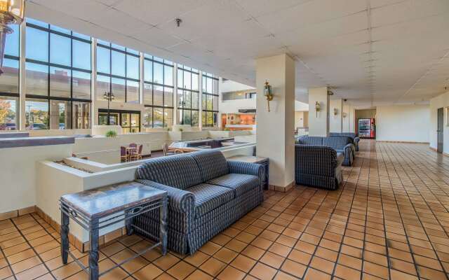 Clarion Hotel Jackson Northwest
