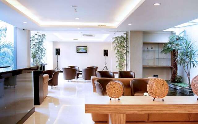 Grand Pacific Hotel