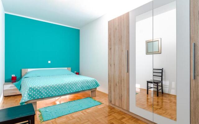 Apartment Yean