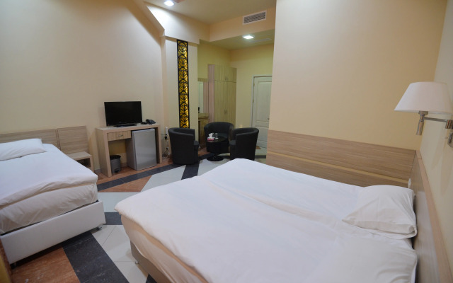 Deluxe Hotel Yerevan