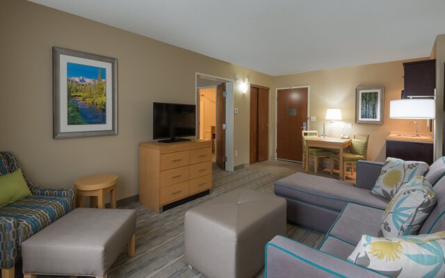 Holiday Inn Express & Suites Wheat Ridge-Denver West, an IHG Hotel