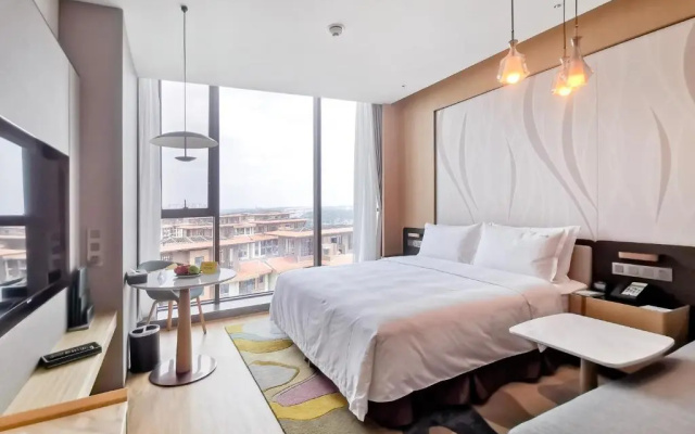 Holiday Inn Luzhou Longjian by IHG