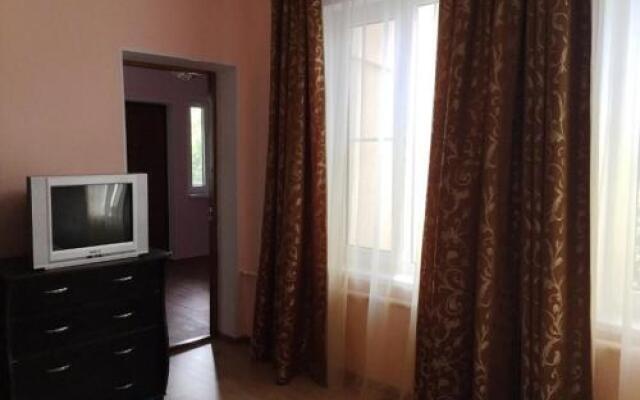 Guest House Lenina 77