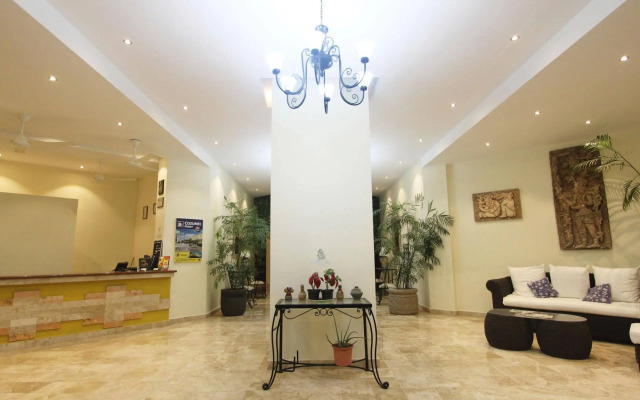 Hotel Los Itzaes by 5th av