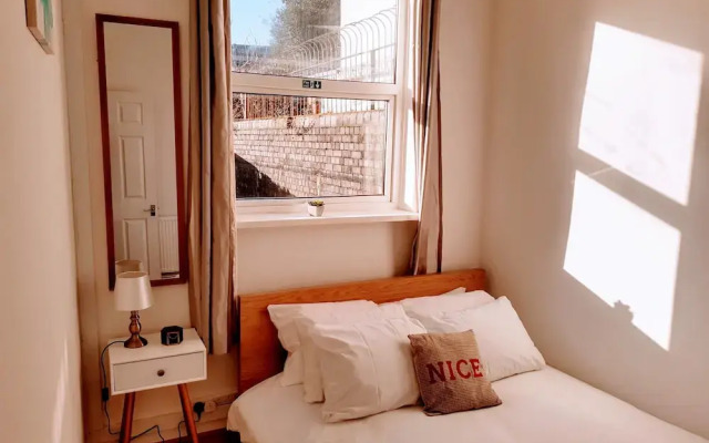 The Windsor Garden Apartment