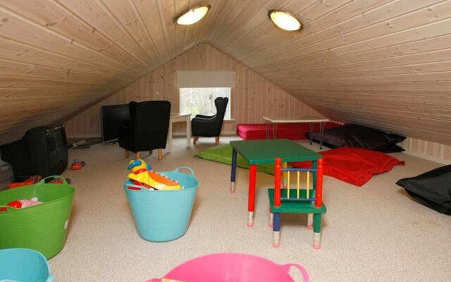 Elite Holiday Home in Vinderup With Private Pool