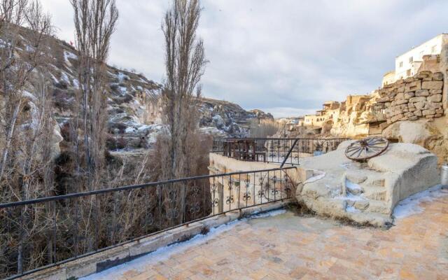 Cappadocia Splendid Cave Hotel